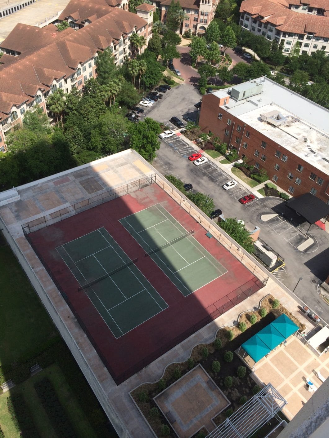 The Parklane Tennis Courts Houston Luxury Apartments for Rent